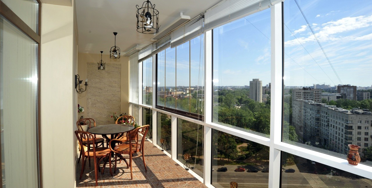 Проект "Остекление балкона с пола до потолка" в Старом Осколе